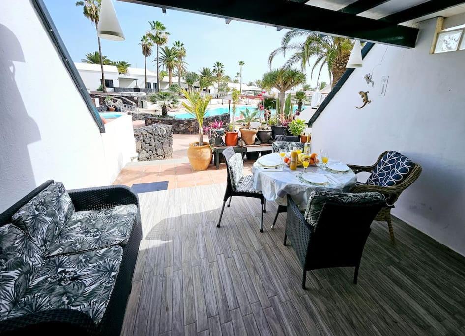 Apartamento Taisa Playa Roca Costa Teguise Exteriér fotografie